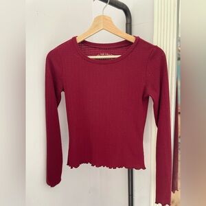 Aéropostale Women’s Long Sleeve Red. Size Small. Perfect Fall/Winter Staple